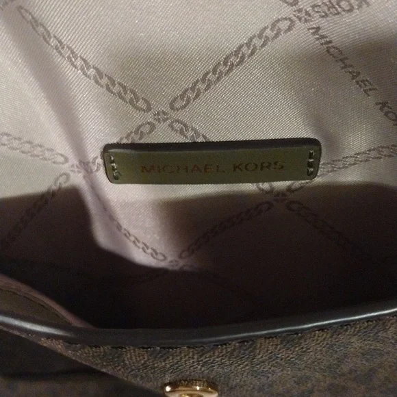 Michael Kors Large Eva Shoulder Tote Bag with wristlet Brown / Olive SOLD, SOLD, - Picture 9 of 16